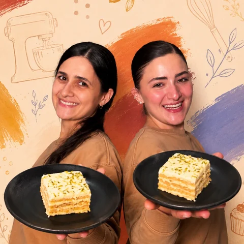 Camila y Laura, de Calé Club